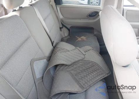 2005 Ford Escape Xlt from USA, damaged, VIN 1FMYU93165KB19629